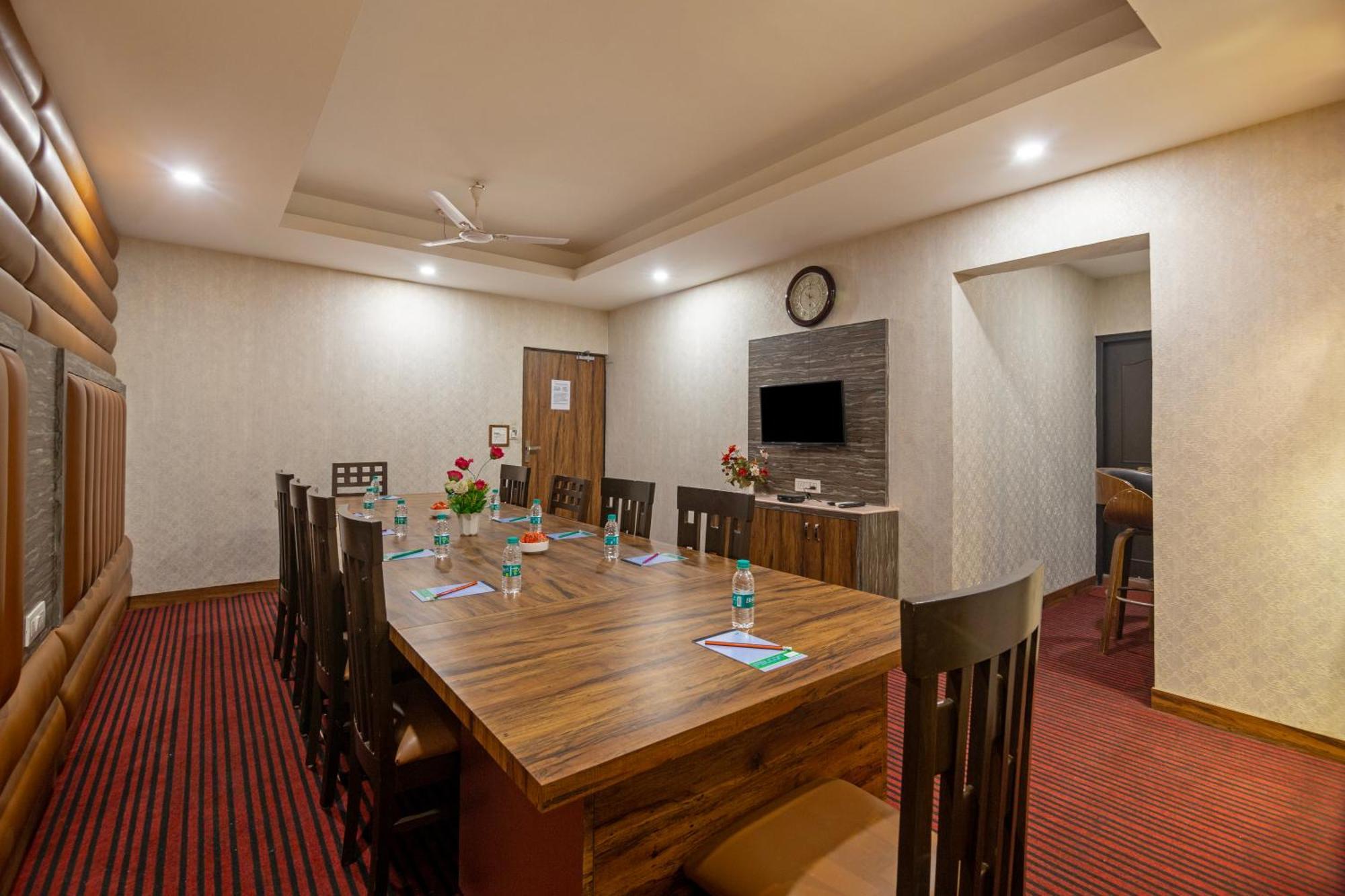 Hotel Mahajan International, Delhi Airport Нью-Делі Екстер'єр фото