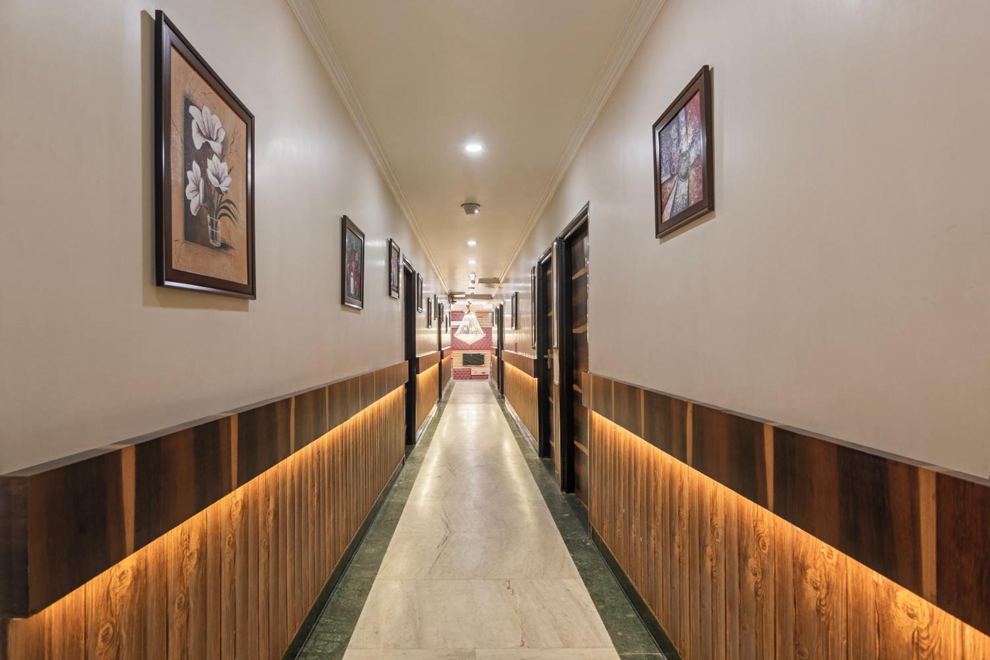 Hotel Mahajan International, Delhi Airport Нью-Делі Екстер'єр фото